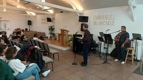 Aprendizaje y adoración en Emmanuel · 23 marzo 2024